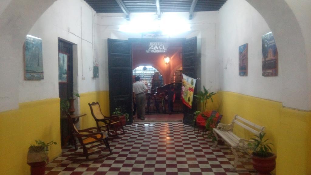 Hotel Sol Colonial Валядолид Екстериор снимка